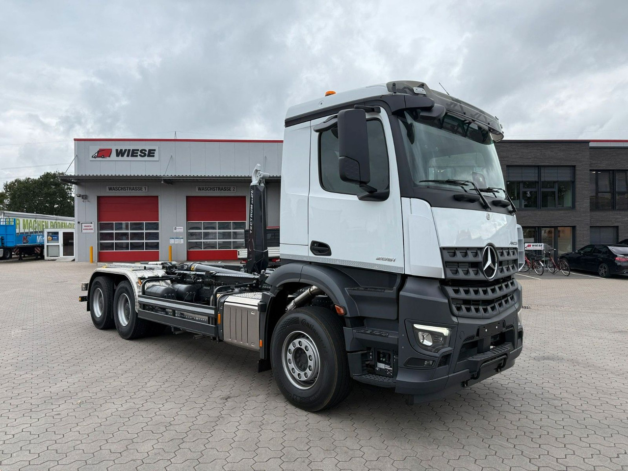 Mercedes-Benz Arocs 5 2651L 6 x4 Meiller RS 2170 - شاحنة ذات خطاف: صورة 1 Mercedes-Benz Arocs 5 2651L 6 x4 Meiller RS 2170 - شاحنة ذات خطاف: صورة 1