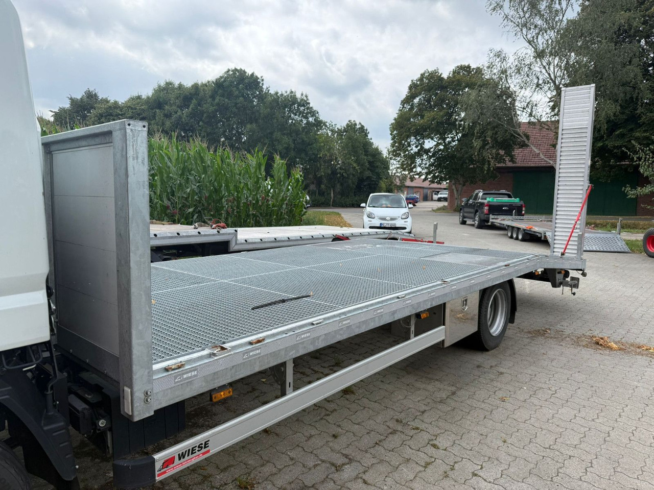 Mitsubishi Fuso Canter 7C18 Arbeitsbühnentransporter - شاحنة مفتوحة: صورة 4 Mitsubishi Fuso Canter 7C18 Arbeitsbühnentransporter - شاحنة مفتوحة: صورة 4