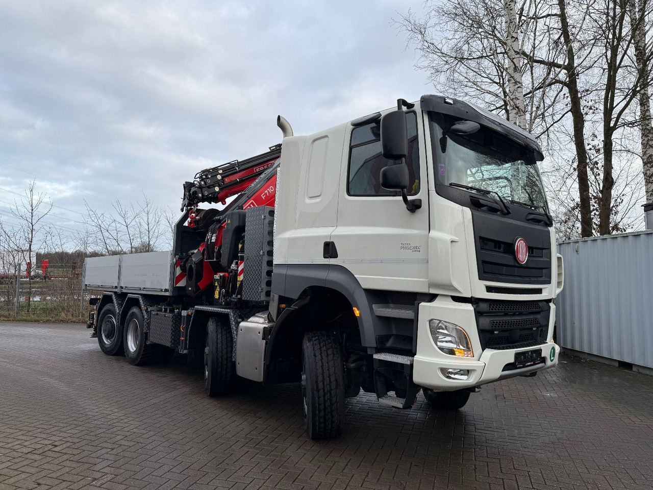 Tatra 41.500 8x8 Phoenix Fassi F710 Kran - شاحنات مسطحة, شاحنة كرين: صورة 1 Tatra 41.500 8x8 Phoenix Fassi F710 Kran - شاحنات مسطحة, شاحنة كرين: صورة 1