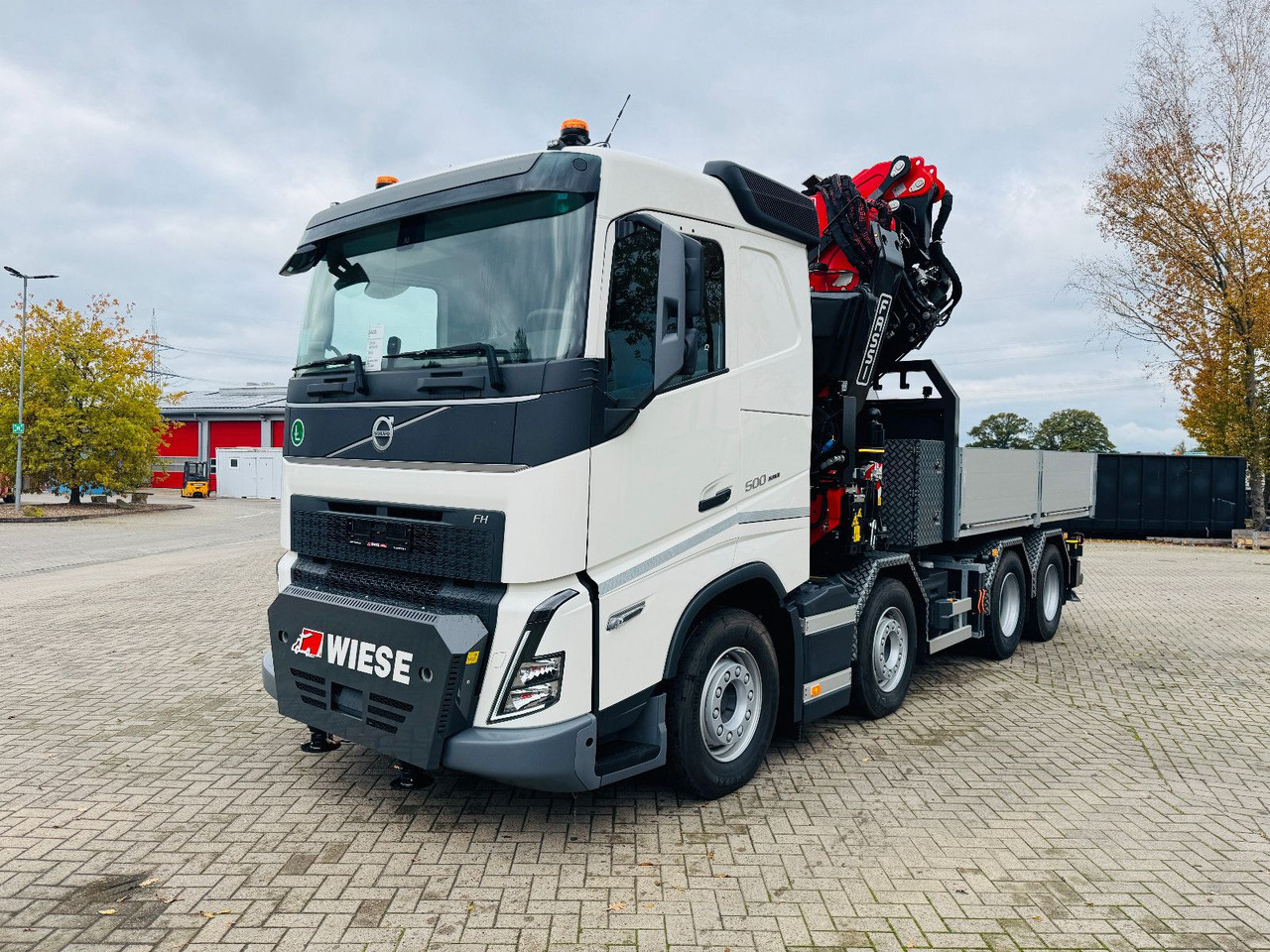 Volvo FH 500 8x4 Kran F820 RA2.27 Jib & Winde Sofort - شاحنات مسطحة, شاحنة كرين: صورة 1 Volvo FH 500 8x4 Kran F820 RA2.27 Jib & Winde Sofort - شاحنات مسطحة, شاحنة كرين: صورة 1