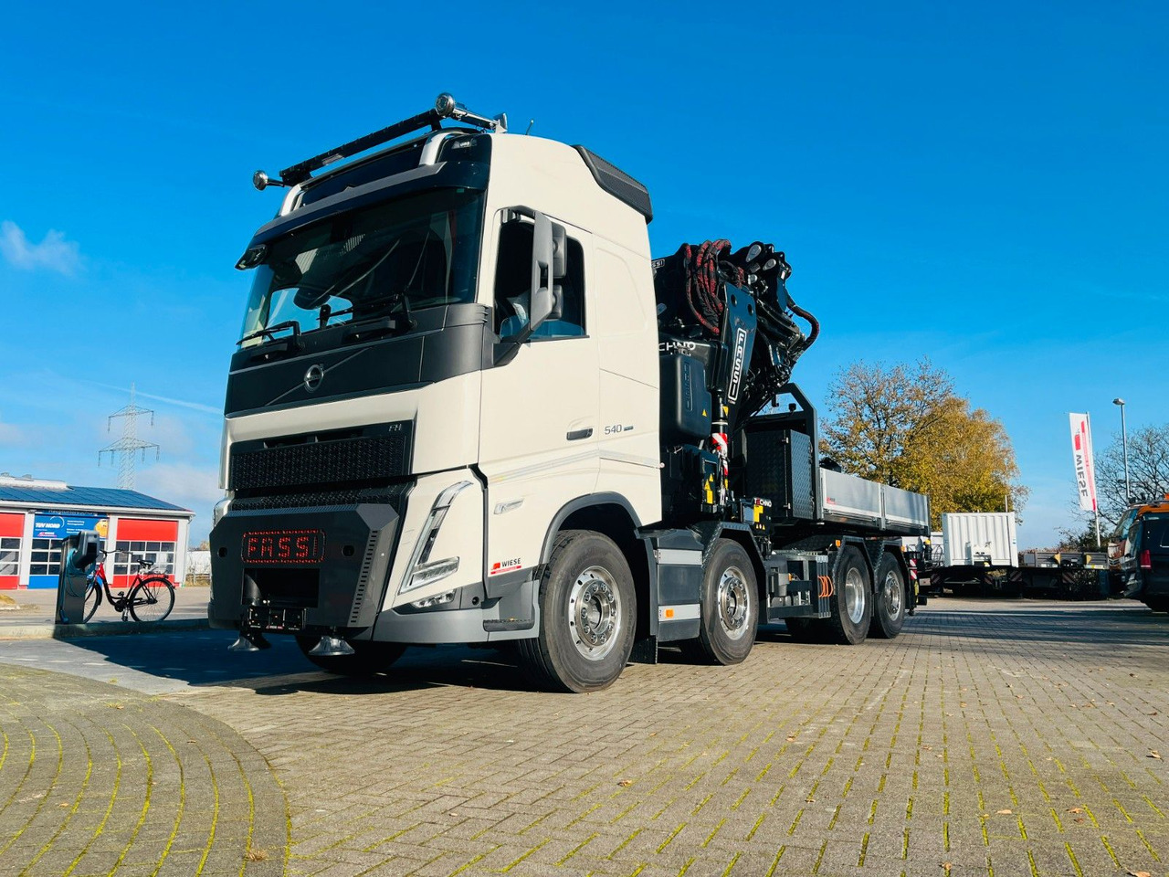 Volvo FH 540 SZM mit F1450 HXP Fly Jib + Winde - شاحنات مسطحة, شاحنة كرين: صورة 5 Volvo FH 540 SZM mit F1450 HXP Fly Jib + Winde - شاحنات مسطحة, شاحنة كرين: صورة 5