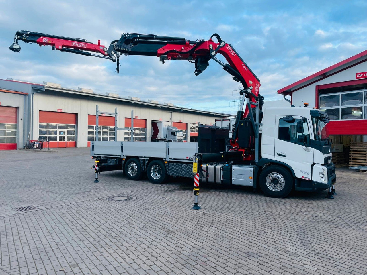 Volvo FMX 500 FASSI Ladekran F545 JIB & Winde Sofort - شاحنات مسطحة, شاحنة كرين: صورة 4 Volvo FMX 500 FASSI Ladekran F545 JIB & Winde Sofort - شاحنات مسطحة, شاحنة كرين: صورة 4