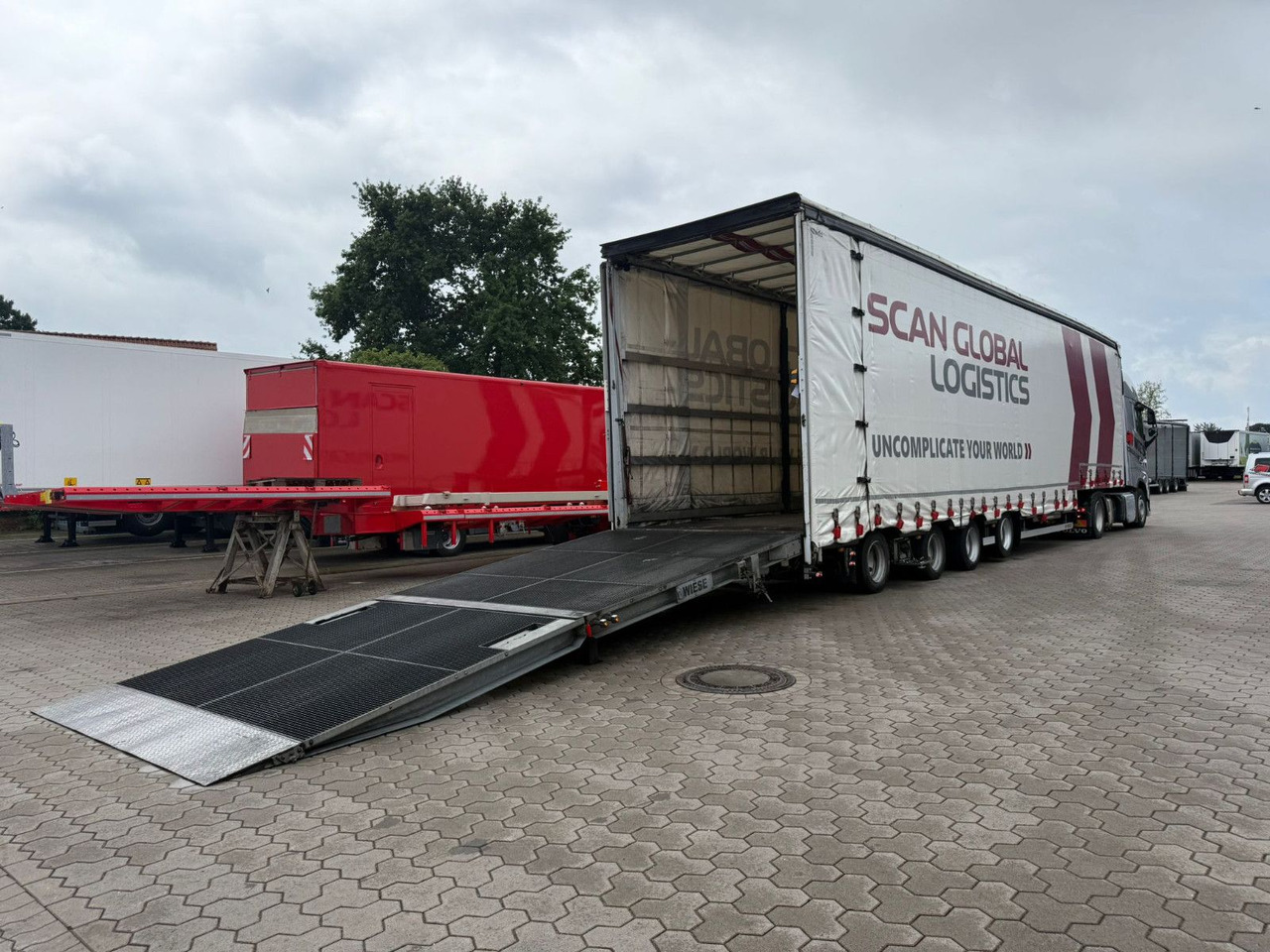 Wiese 4-Achs Mega Gabelstaplertransporter Rampe - عربة منخفضة مسطحة نصف مقطورة: صورة 5 Wiese 4-Achs Mega Gabelstaplertransporter Rampe - عربة منخفضة مسطحة نصف مقطورة: صورة 5