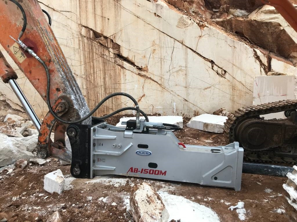 AJCE AB1500M 4400kg HAMMER/ ROCKBREAKER - مطرقة هيدروليكية - آلات البناء: صورة 2 AJCE AB1500M 4400kg HAMMER/ ROCKBREAKER - مطرقة هيدروليكية - آلات البناء: صورة 2