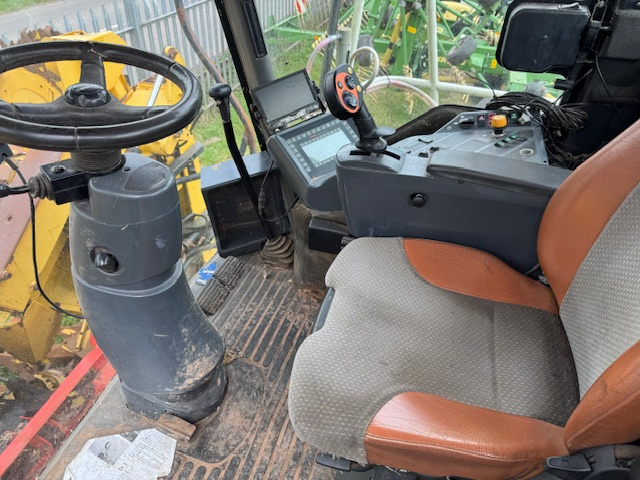 Claas Jaguar 870 - حصادة الأعلاف: صورة 5 Claas Jaguar 870 - حصادة الأعلاف: صورة 5