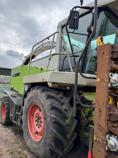Claas Jaguar 870 - حصادة الأعلاف: صورة 2 Claas Jaguar 870 - حصادة الأعلاف: صورة 2