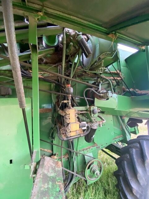 John Deere 2266 - حصادة موحَّدة: صورة 5 John Deere 2266 - حصادة موحَّدة: صورة 5