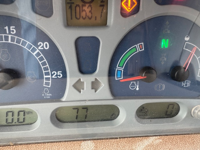New Holland T7.200 - جرار: صورة 2 New Holland T7.200 - جرار: صورة 2