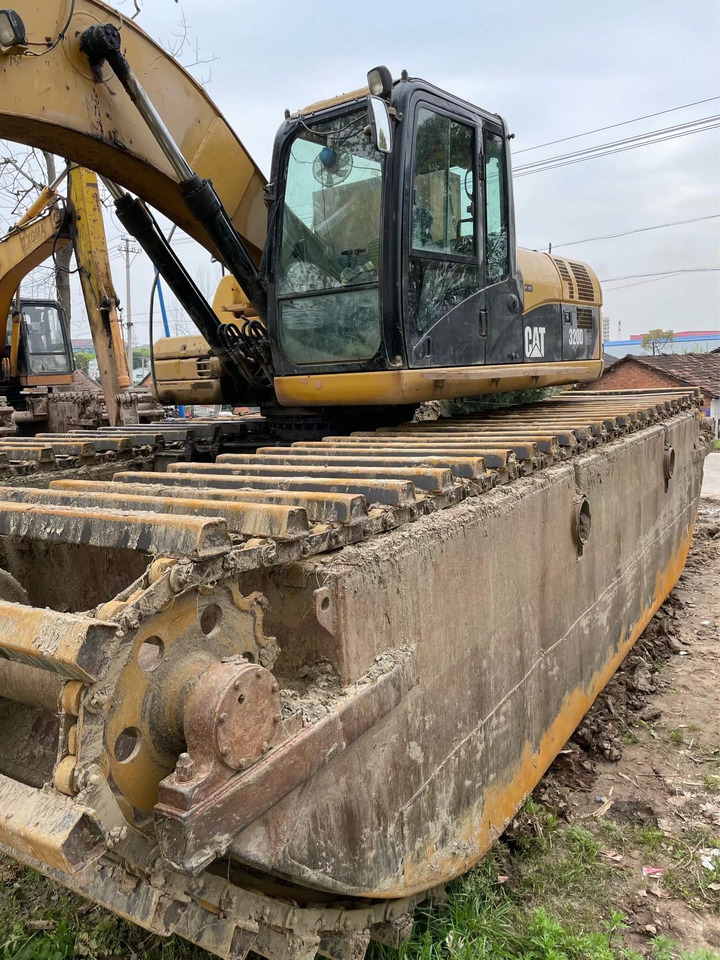 CATERPILLAR 320D - حفارة أفقية: صورة 3 CATERPILLAR 320D - حفارة أفقية: صورة 3