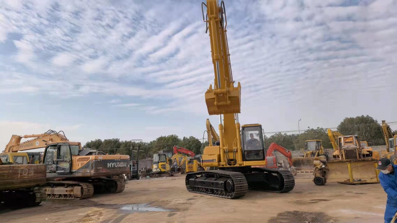 CATERPILLAR 330BL - حفار زحاف: صورة 2 CATERPILLAR 330BL - حفار زحاف: صورة 2
