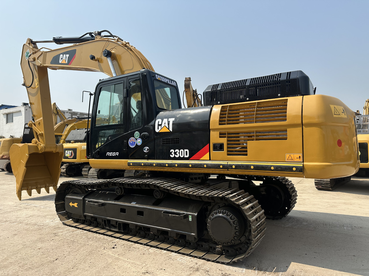 CATERPILLAR 330D - حفار زحاف: صورة 1 CATERPILLAR 330D - حفار زحاف: صورة 1