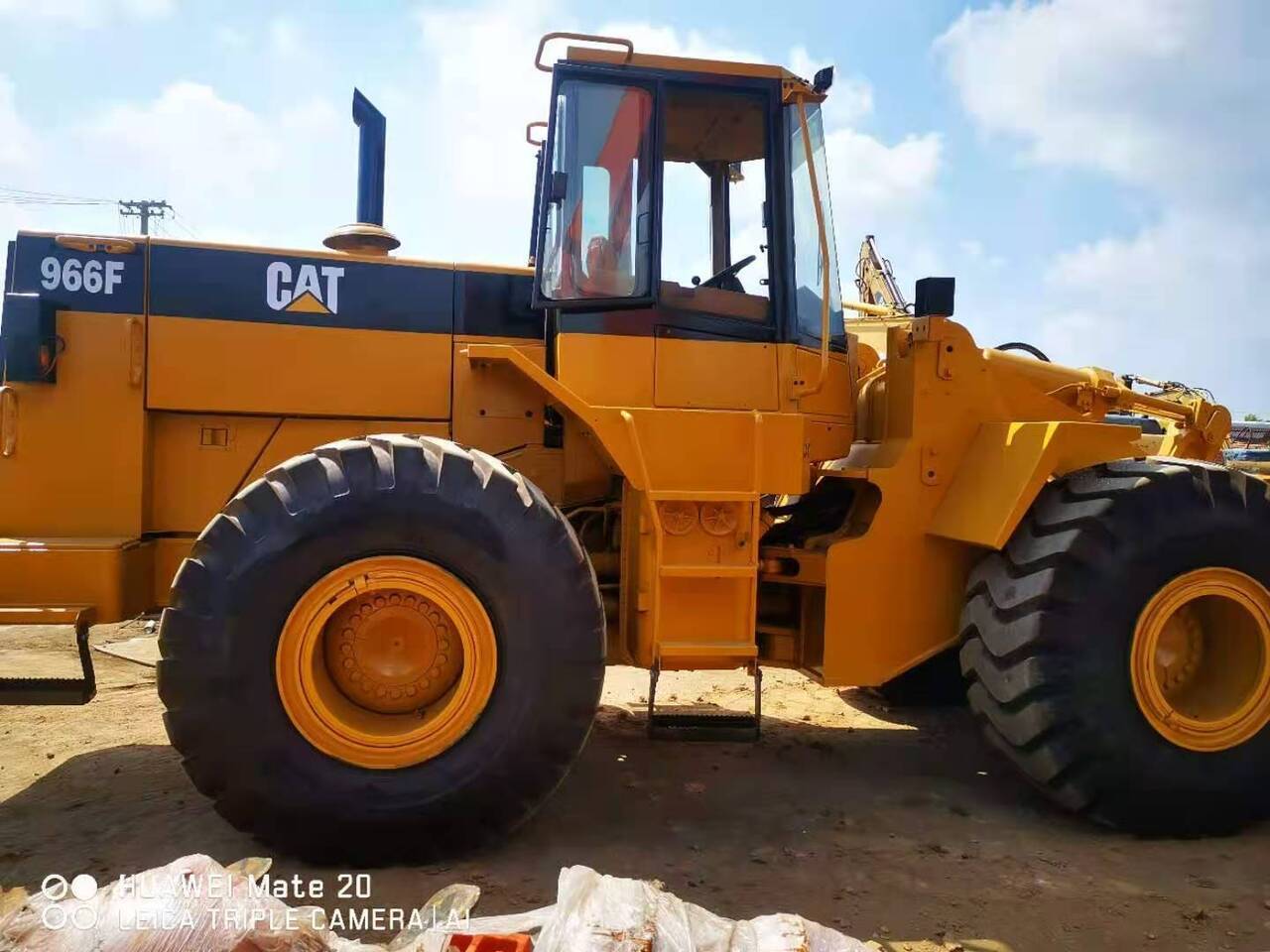 CATERPILLAR 966F - اللودر بعجل: صورة 1 CATERPILLAR 966F - اللودر بعجل: صورة 1