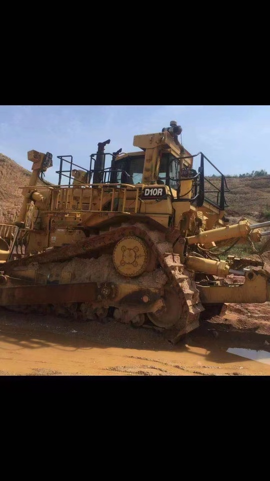 CATERPILLAR D10R - جرافة: صورة 2 CATERPILLAR D10R - جرافة: صورة 2