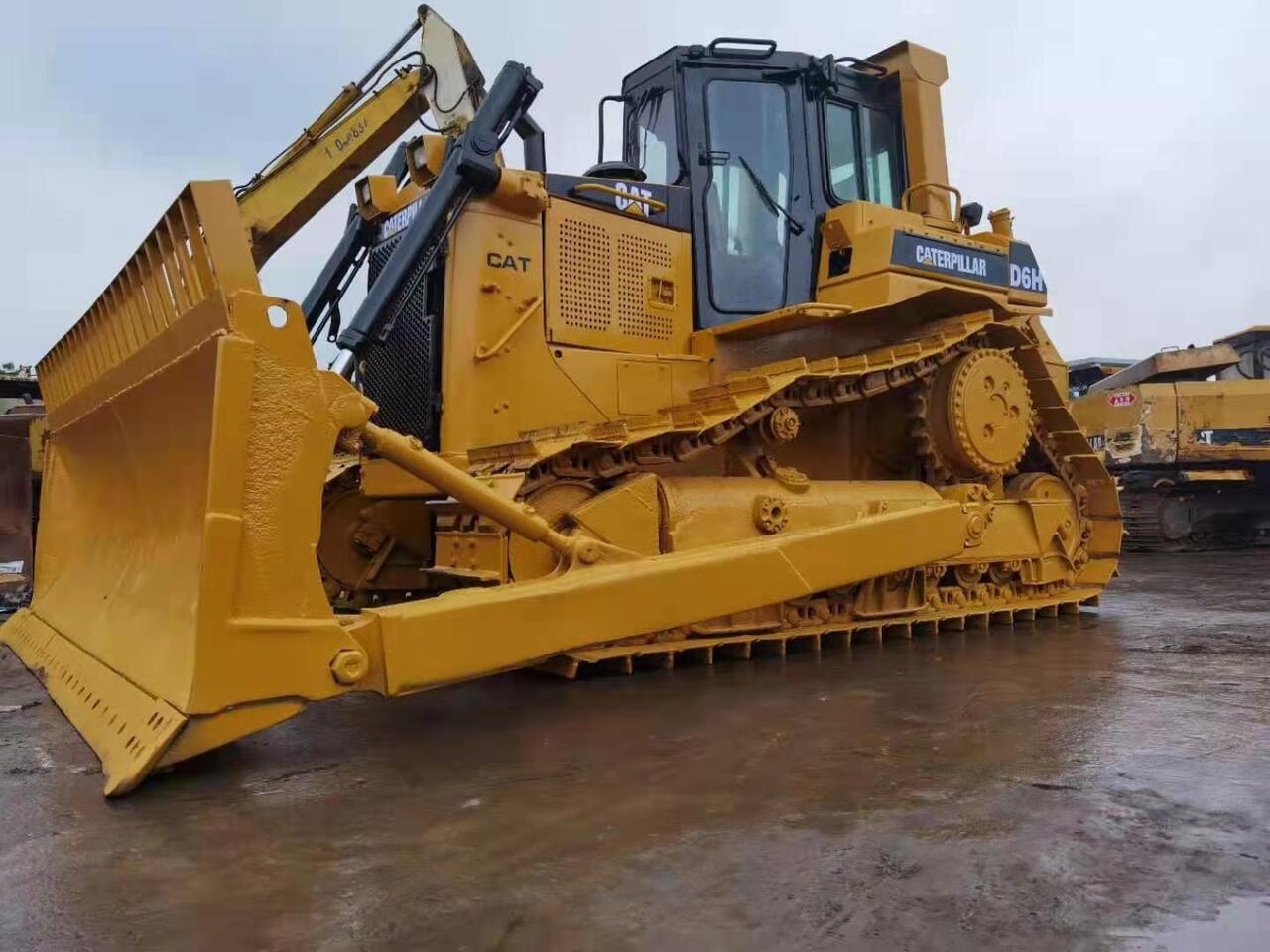 CATERPILLAR D6H - جرافة: صورة 1 CATERPILLAR D6H - جرافة: صورة 1