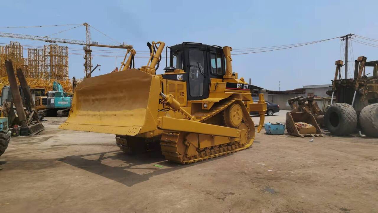 CATERPILLAR D7R - جرافة: صورة 1 CATERPILLAR D7R - جرافة: صورة 1