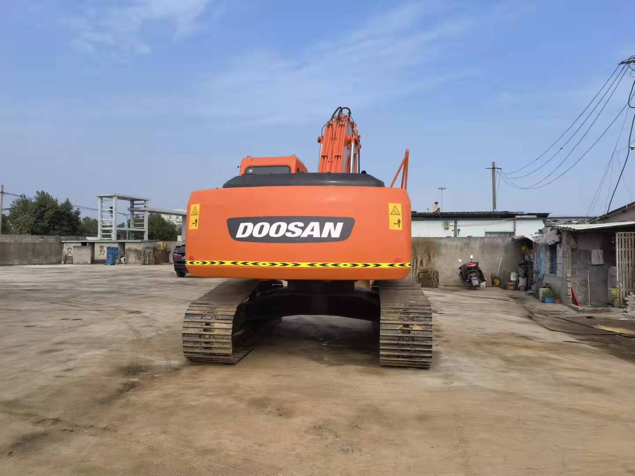 DOOSAN DH225LC-7 - حفار زحاف: صورة 2 DOOSAN DH225LC-7 - حفار زحاف: صورة 2