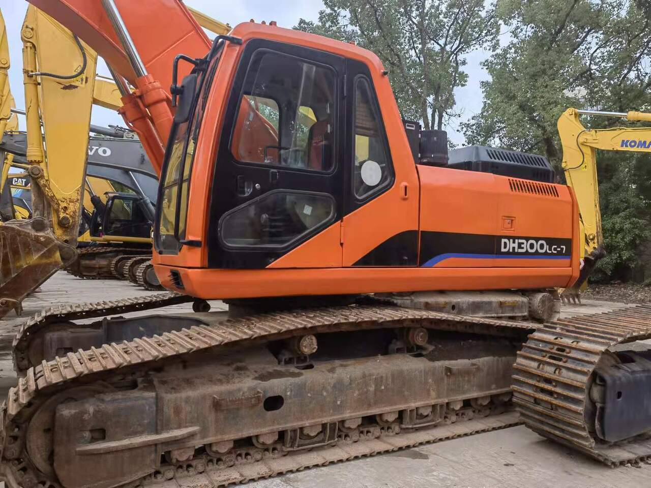 DOOSAN DH300 - حفار زحاف: صورة 1 DOOSAN DH300 - حفار زحاف: صورة 1