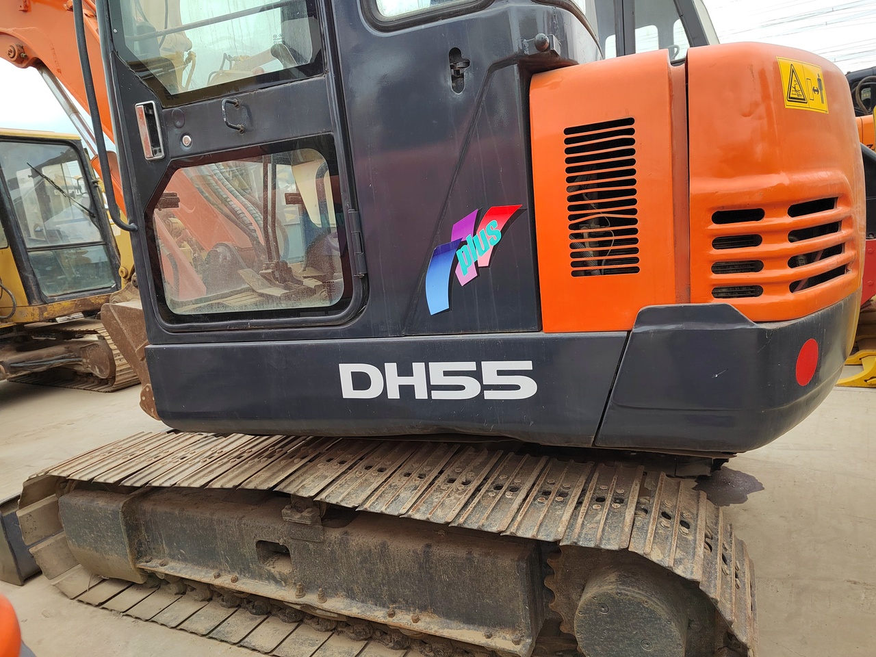 DOOSAN DH55 - حفارة مُصَّغرة: صورة 3 DOOSAN DH55 - حفارة مُصَّغرة: صورة 3