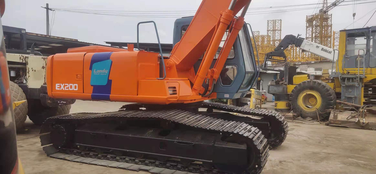 HITACHI EX200-2 - حفار زحاف: صورة 4 HITACHI EX200-2 - حفار زحاف: صورة 4