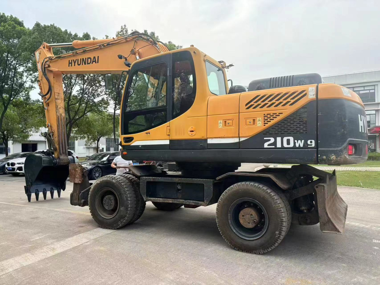 HYUNDAI R210W-9 - حفارة دولاب: صورة 5 HYUNDAI R210W-9 - حفارة دولاب: صورة 5