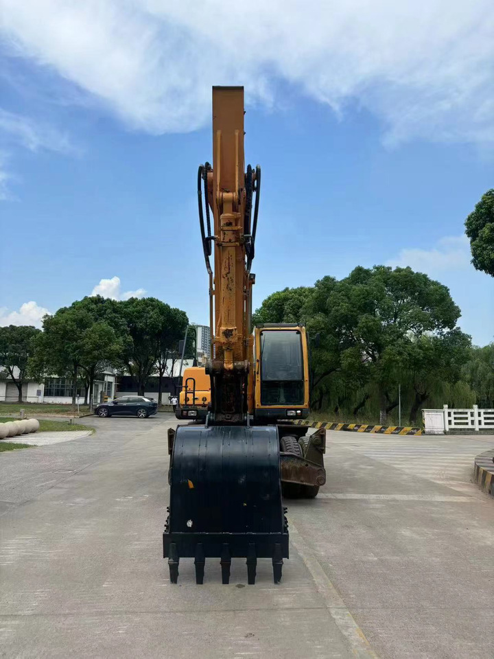 HYUNDAI R210W-9 - حفارة دولاب: صورة 2 HYUNDAI R210W-9 - حفارة دولاب: صورة 2