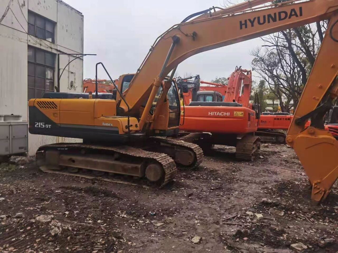 HYUNDAI R215-9T - حفار زحاف: صورة 3 HYUNDAI R215-9T - حفار زحاف: صورة 3