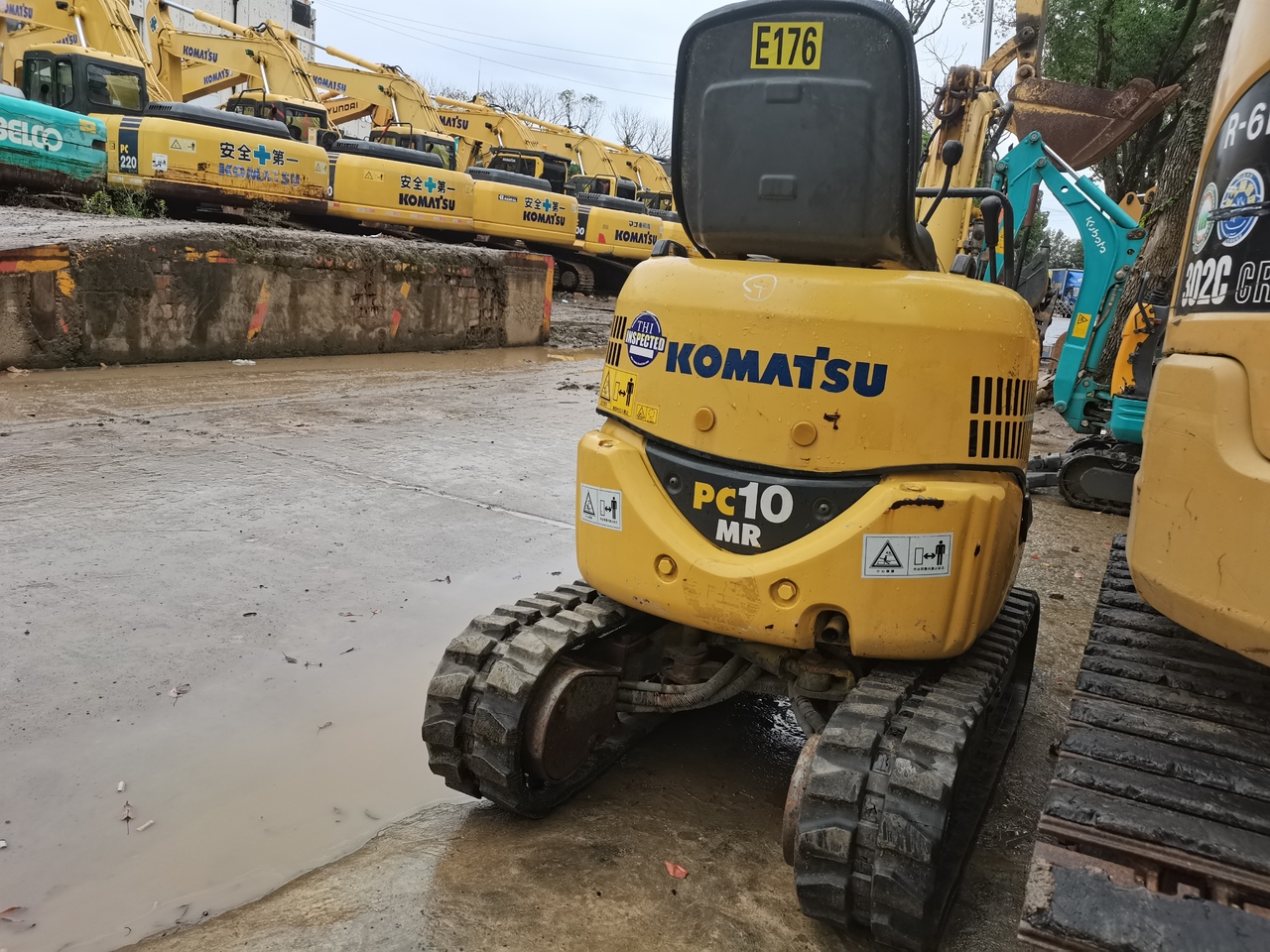 KOMATSU PC10MR - حفار زحاف: صورة 3 KOMATSU PC10MR - حفار زحاف: صورة 3