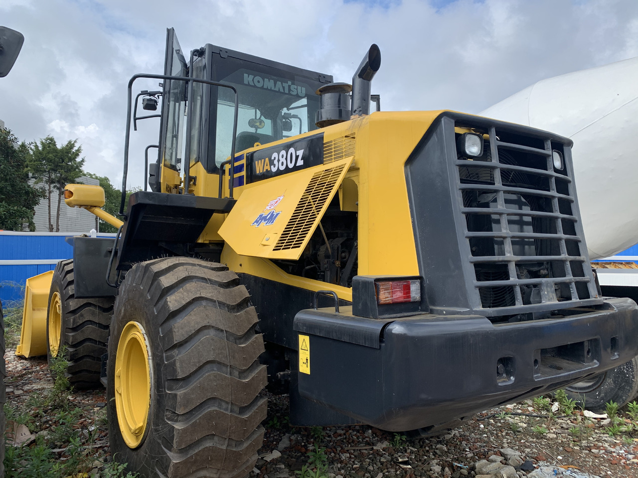 KOMATSU WA380Z - اللودر بعجل: صورة 1 KOMATSU WA380Z - اللودر بعجل: صورة 1