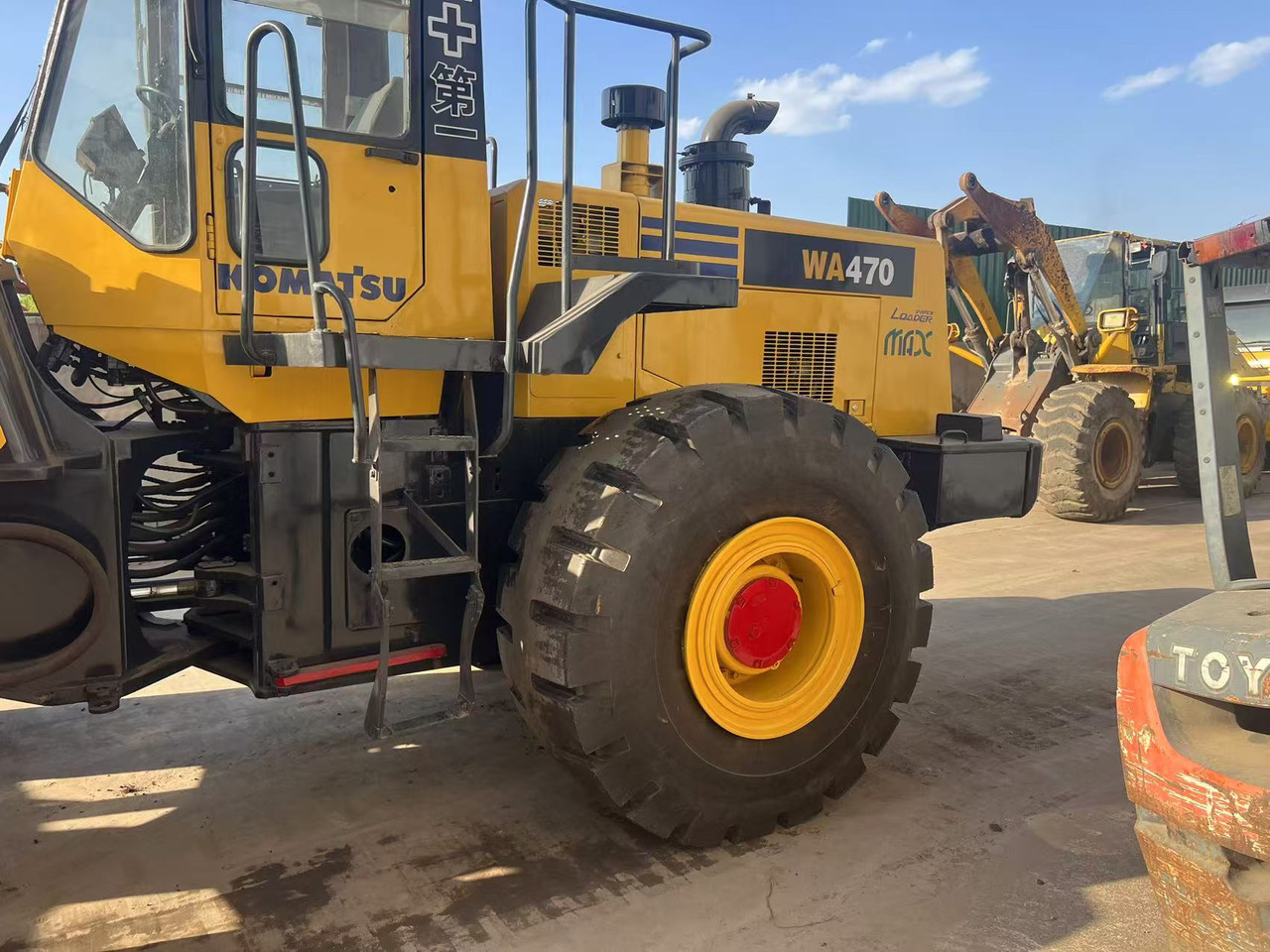 Komatsu WA470-3 - اللودر بعجل: صورة 5 Komatsu WA470-3 - اللودر بعجل: صورة 5