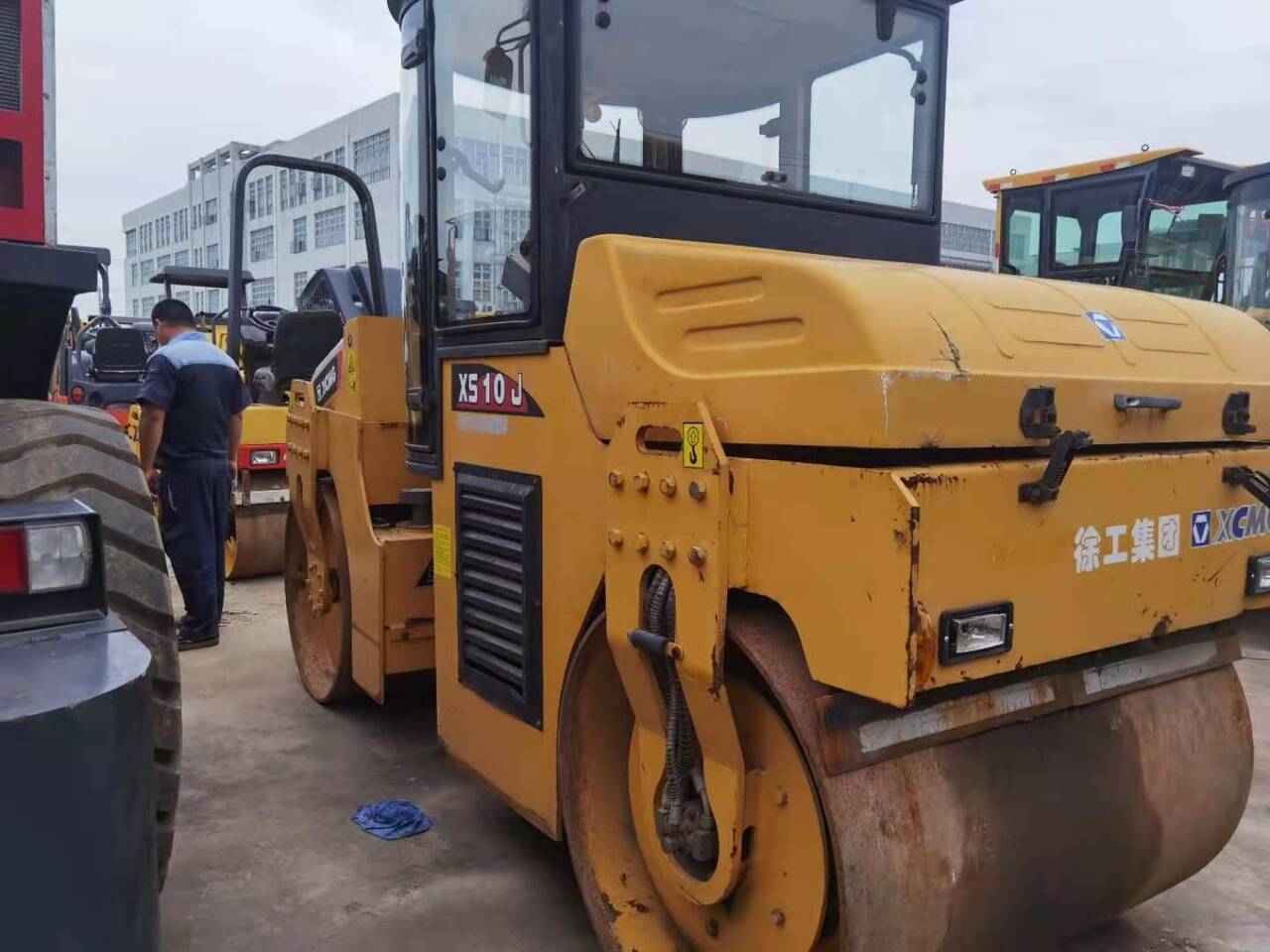 XCMG XS10J - مدحلة: صورة 3 XCMG XS10J - مدحلة: صورة 3
