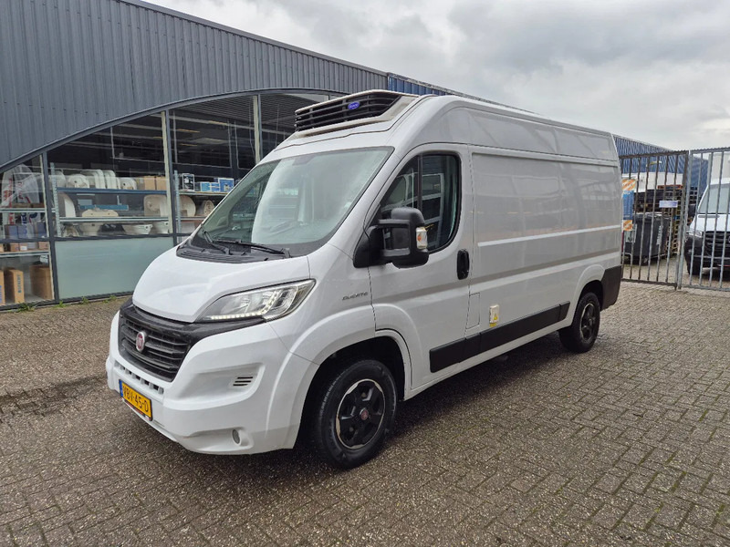 Fiat Ducato 2.3D L2H2 Koelwagen/ Carrier Xarios 300/ Standby 230V - شاحنة مُبرّدة للتوصيل: صورة 4 Fiat Ducato 2.3D L2H2 Koelwagen/ Carrier Xarios 300/ Standby 230V - شاحنة مُبرّدة للتوصيل: صورة 4