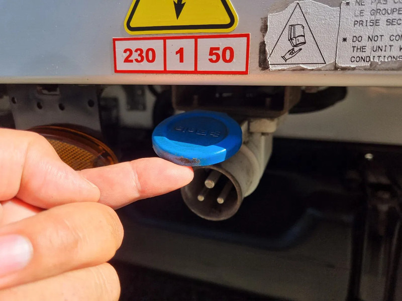 شاحنة مُبرّدة للتوصيل Iveco Daily 35C16 3.0D Koelkoffer LBW Xarios 350 st 230V Euro 6: صورة 13