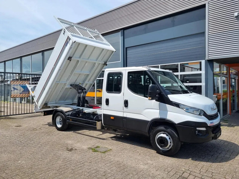 Iveco Daily 70C18/ Dreiseitenkipper/ Airco/ 7 Pers. - شاحنة قلاب: صورة 1 Iveco Daily 70C18/ Dreiseitenkipper/ Airco/ 7 Pers. - شاحنة قلاب: صورة 1
