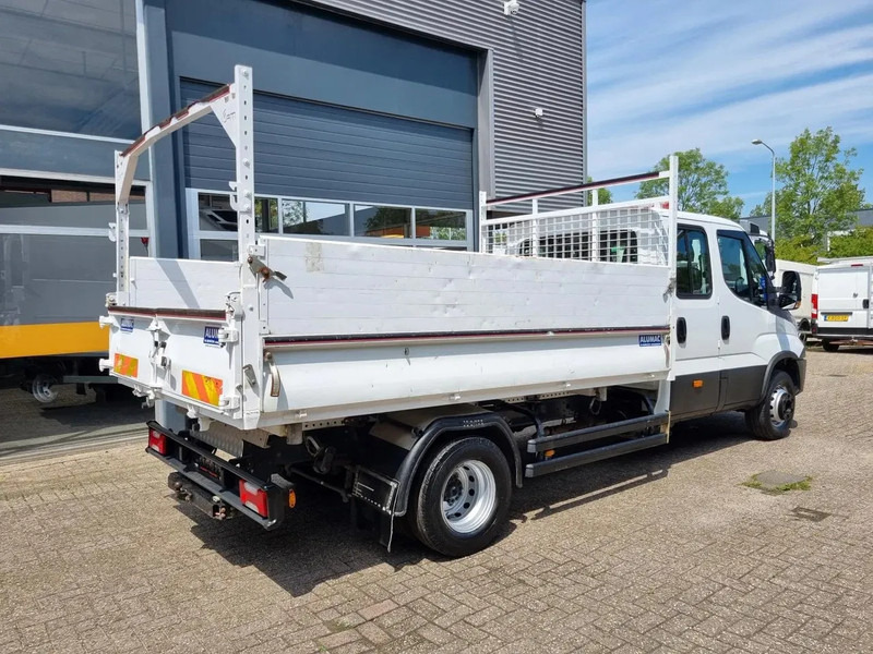 Iveco Daily 70C18/ Dreiseitenkipper/ Airco/ 7 Pers. - شاحنة قلاب: صورة 4 Iveco Daily 70C18/ Dreiseitenkipper/ Airco/ 7 Pers. - شاحنة قلاب: صورة 4