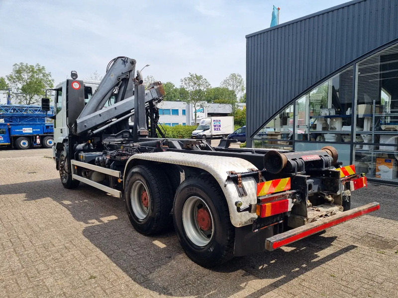 Iveco Eurotrakker 6X4 CURSOR 480 PK 20T HOOKLIFT 10.4 TM HIAB CRANE - شاحنة ذات خطاف, شاحنة كرين: صورة 5 Iveco Eurotrakker 6X4 CURSOR 480 PK 20T HOOKLIFT 10.4 TM HIAB CRANE - شاحنة ذات خطاف, شاحنة كرين: صورة 5