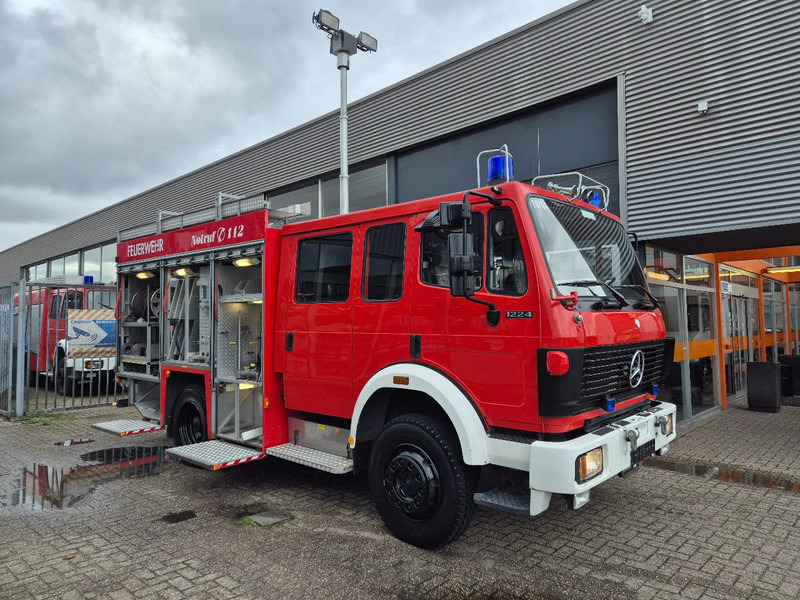 Mercedes-Benz SK 1224 4x4 FIRETRUCK/ FEUERWEHR/ 2400L TANK/ EXPEDITION - سيارة إطفاء: صورة 2 Mercedes-Benz SK 1224 4x4 FIRETRUCK/ FEUERWEHR/ 2400L TANK/ EXPEDITION - سيارة إطفاء: صورة 2