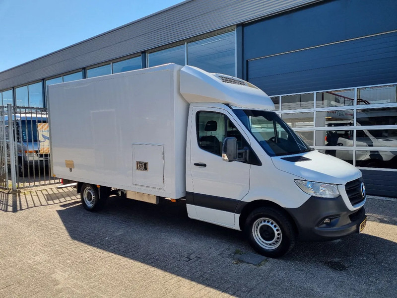 Mercedes-Benz Sprinter 316 CDI Kuhlkoffer Thermoking V300MAX st 230V Euro 6D - شاحنة مُبرّدة للتوصيل: صورة 1 Mercedes-Benz Sprinter 316 CDI Kuhlkoffer Thermoking V300MAX st 230V Euro 6D - شاحنة مُبرّدة للتوصيل: صورة 1