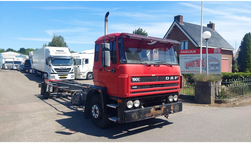 DAF 1900 4X2 HOLLAND TUCK FULL STEEL SUSPENSION MANUAL GEARBOX - شاحنة هيكل كابينة: صورة 3 DAF 1900 4X2 HOLLAND TUCK FULL STEEL SUSPENSION MANUAL GEARBOX - شاحنة هيكل كابينة: صورة 3