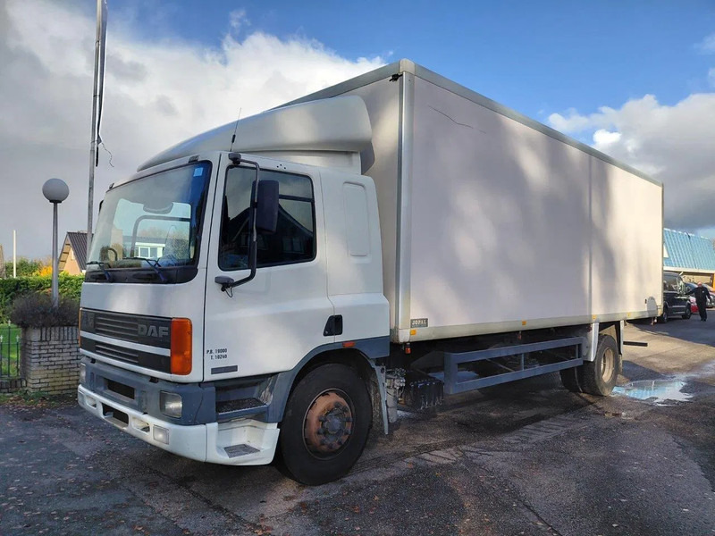 DAF 75.270 ATI 4x2 Box Manuel Gearbox - شاحنة مقفلة: صورة 1 DAF 75.270 ATI 4x2 Box Manuel Gearbox - شاحنة مقفلة: صورة 1