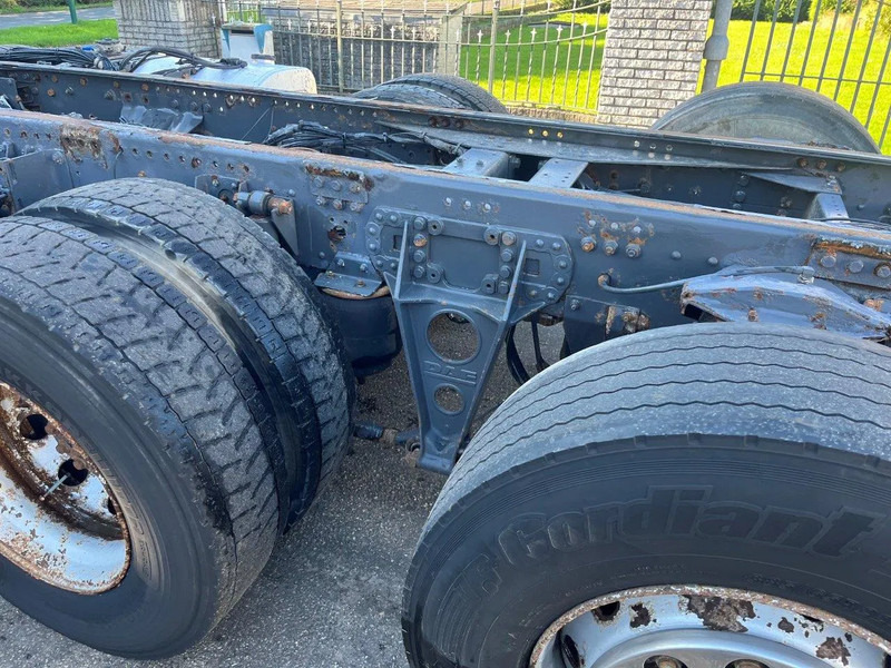 شاحنة هيكل كابينة DAF 85.360 8X2 SINGLE CAB CHASSIS: صورة 13