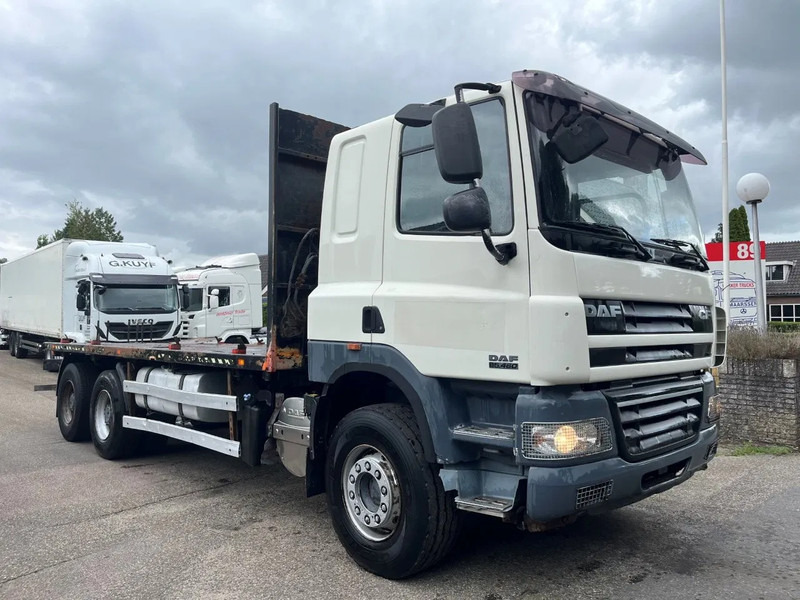 DAF CF 85.460 6X4 FULL STEEL SPRING MANUAL GEARBOX - شاحنات مسطحة: صورة 4 DAF CF 85.460 6X4 FULL STEEL SPRING MANUAL GEARBOX - شاحنات مسطحة: صورة 4