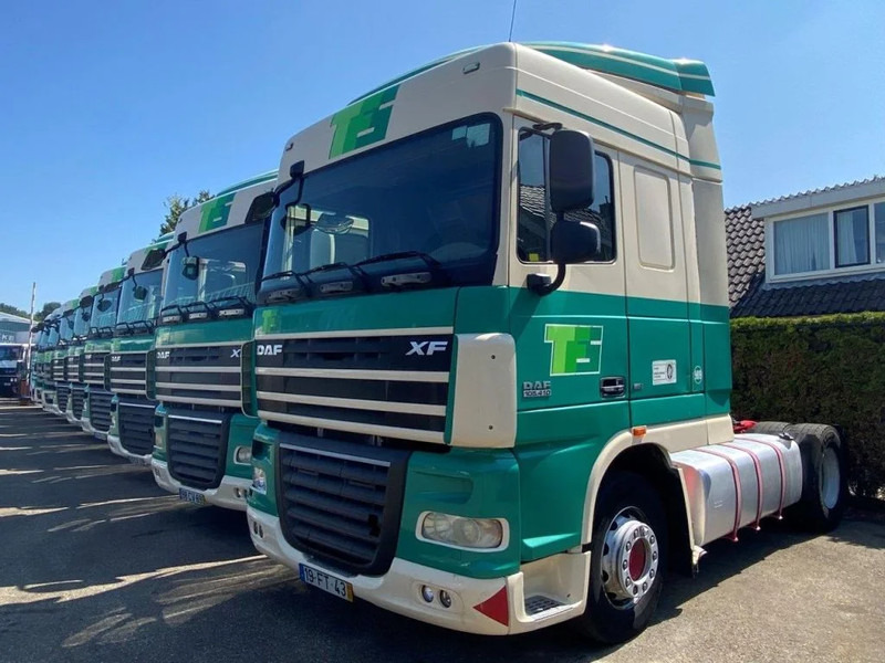 DAF XF 105.410 4 PIECES AVAILABLE - وحدة جر: صورة 4 DAF XF 105.410 4 PIECES AVAILABLE - وحدة جر: صورة 4