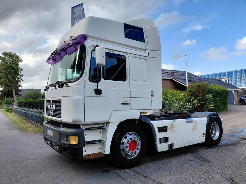 MAN 19.463 F2000 460 HP MANUAL ZF GEARBOX PERFECT CONDITION - وحدة جر: صورة 1 MAN 19.463 F2000 460 HP MANUAL ZF GEARBOX PERFECT CONDITION - وحدة جر: صورة 1