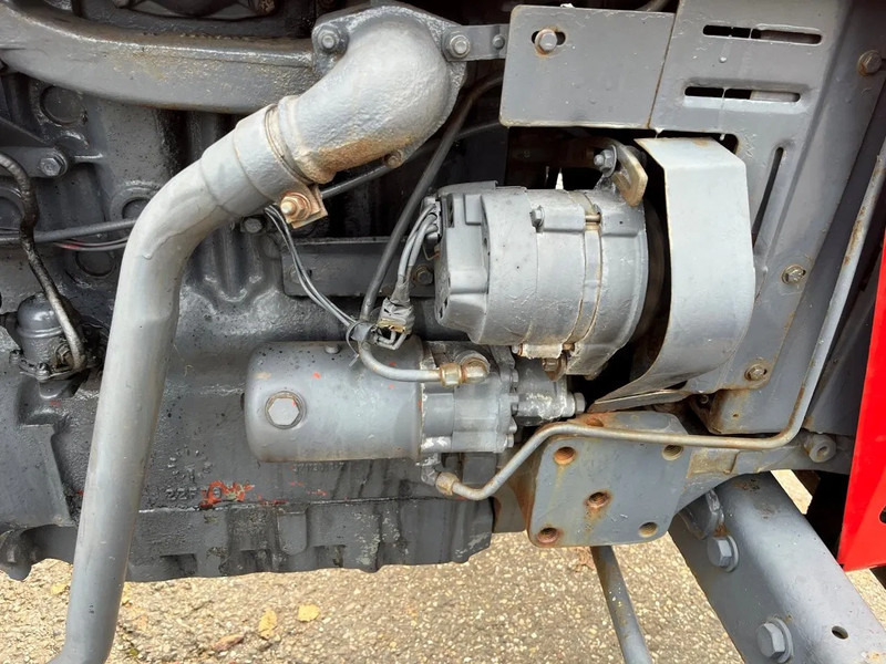 Massey Ferguson 265 MF 265 4x2 tractor - جرار: صورة 3 Massey Ferguson 265 MF 265 4x2 tractor - جرار: صورة 3