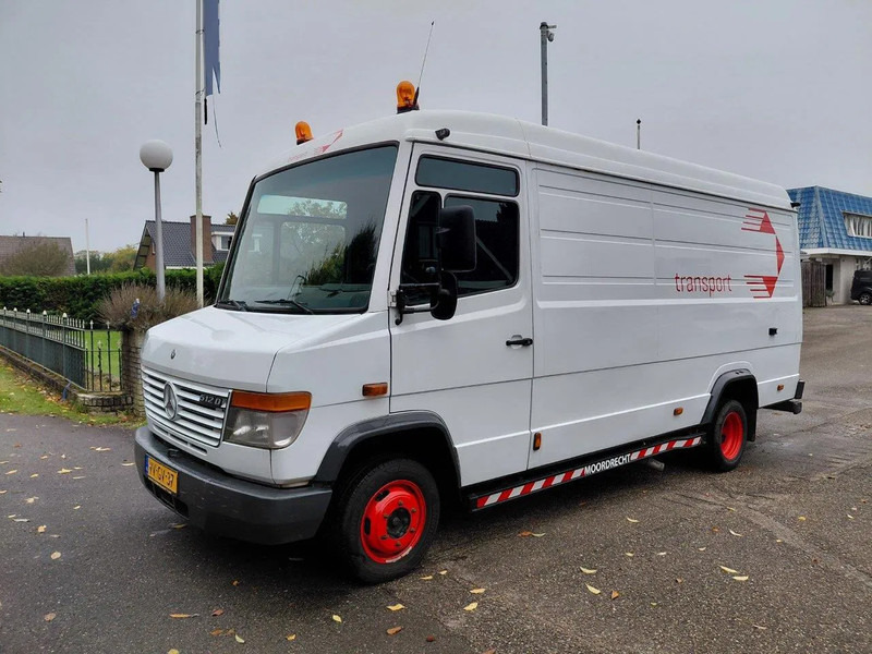 Mercedes-Benz 512 D - فان المدمجة: صورة 1 Mercedes-Benz 512 D - فان المدمجة: صورة 1