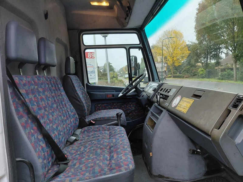 فان المدمجة Mercedes-Benz 512 D: صورة 10