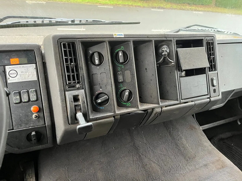 شاحنات مسطحة Mercedes-Benz SK 1850 V8 MANUAL GEARBOX BIG AXLE FULL STEEL SPRING RETARDER: صورة 17