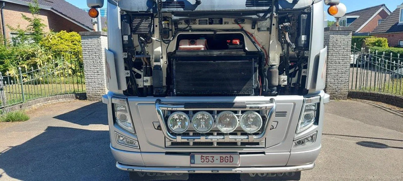 Volvo FH 13.440 6X4 BELGIUM KIPPER STEEL SUSPENSION SHOW TRUCK - شاحنة قلاب: صورة 5 Volvo FH 13.440 6X4 BELGIUM KIPPER STEEL SUSPENSION SHOW TRUCK - شاحنة قلاب: صورة 5