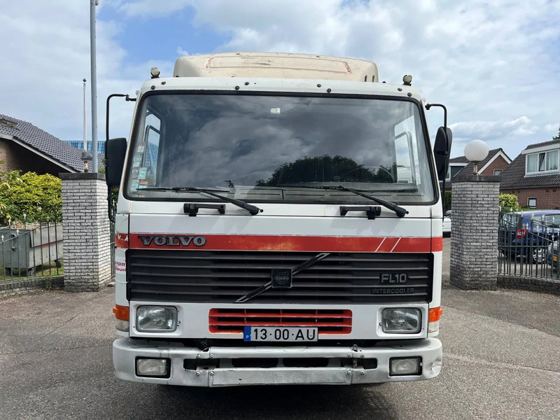Volvo FL 10.320 4X2 TRUCKHEAD FULL STEEL SUSPENSION - وحدة جر: صورة 2 Volvo FL 10.320 4X2 TRUCKHEAD FULL STEEL SUSPENSION - وحدة جر: صورة 2