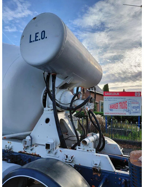 شاحنة خلاطة خرسانة Volvo FM 12.340 8x4 Mixer Steel Suspension: صورة 12 شاحنة خلاطة خرسانة Volvo FM 12.340 8x4 Mixer Steel Suspension: صورة 12